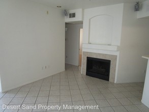 7167 S Durango Dr-Unit -304 Bldg 17 in Las Vegas, NV - Building Photo - Building Photo