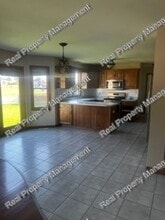 53 Summerhill Dr in Dyer, IN - Building Photo - Building Photo