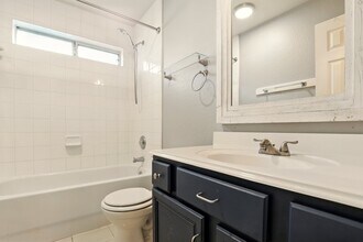 303 Burris Park Dr in Spring, TX - Building Photo - Building Photo