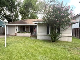 2222 Althea Dr in Houston, TX - Building Photo