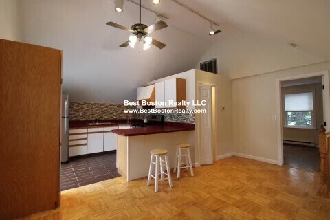 22 Lakeside Ave in Dedham, MA - Building Photo - Building Photo