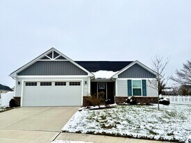 1097 Arbor Dr in Tipp City, OH - Building Photo