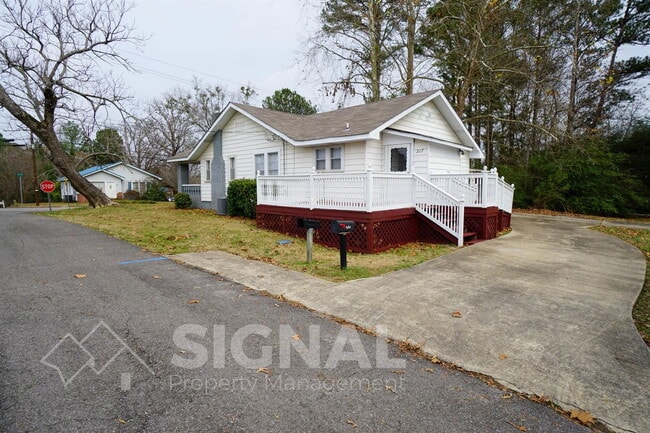 217 1st Ave SE in Graysville, AL - Building Photo - Building Photo
