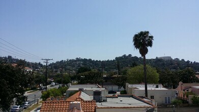 809 S Adams St, Unit Apt 4 in Glendale, CA - Building Photo - Building Photo