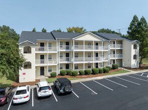 Longview Meadow in Concord, NC - Building Photo - Building Photo