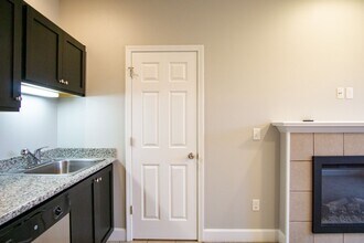 2007 NE Broadway in Portland, OR - Building Photo - Building Photo