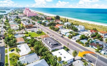 3675 Gulf Blvd in St Pete Beach, FL - Building Photo - Building Photo