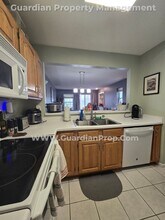 1900 Shenandoah Ct in Plymouth, MN - Building Photo - Building Photo