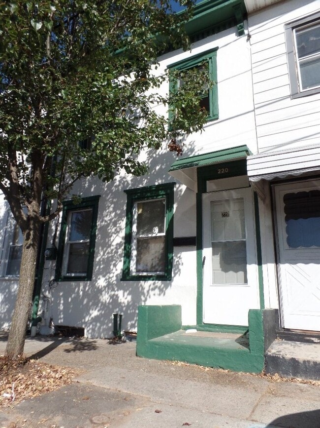 property at 220 Furman St