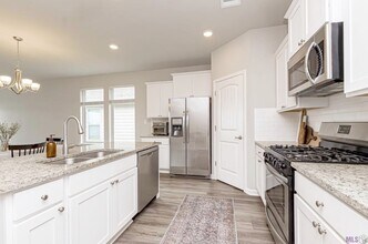 1219 Foxtail Dr in Baton Rouge, LA - Building Photo - Building Photo