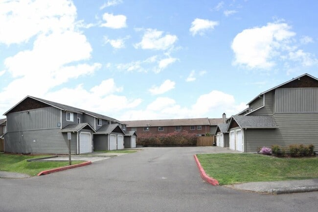 20803 110th Ln SE in Kent, WA - Building Photo - Building Photo