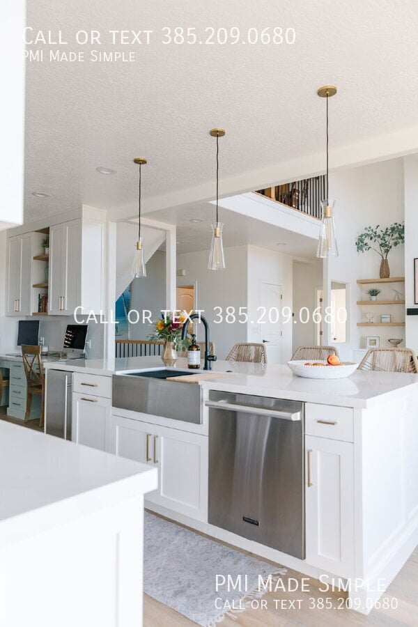 property at 1777 Crimson Oak Dr