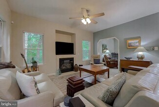 2180 Oliver Dr in Prince Frederick, MD - Building Photo - Building Photo