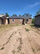 2702 Avenue Q in Snyder, TX - Foto de edificio - Building Photo