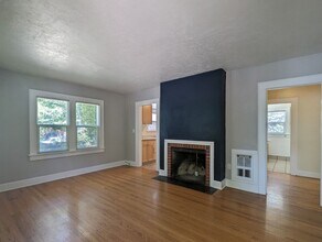 2417 Agate St in Eugene, OR - Building Photo - Building Photo