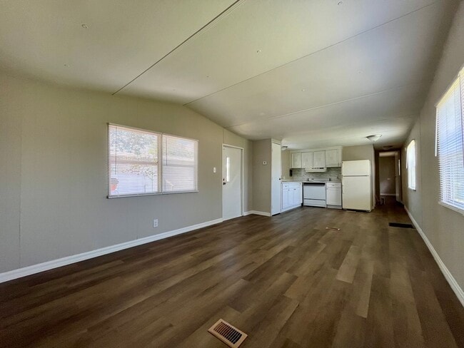 12622 Orange Lk Dr in Thonotosassa, FL - Building Photo - Building Photo