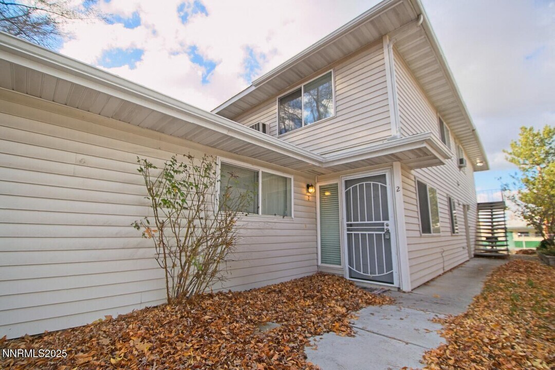 4941 Catalina Dr in Reno, NV - Building Photo