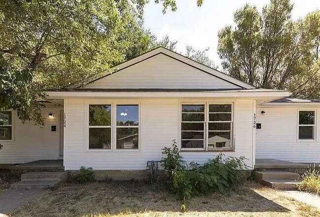 property at 1726 S Yale St