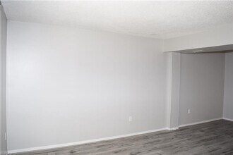 12773 Woodside Ln in Newport News, VA - Building Photo - Building Photo