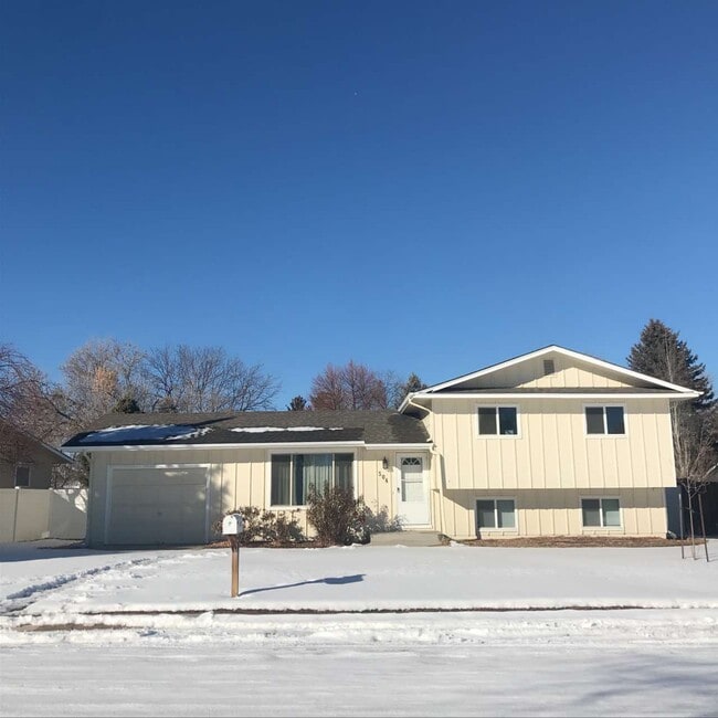 304 Ruth St in Fort Collins, CO - Building Photo - Building Photo