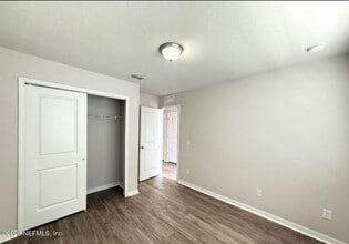 6468 Sweetbay Ln in Jacksonville, FL - Building Photo - Building Photo