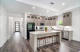 519 High St in Dallas, TX - Building Photo - Building Photo