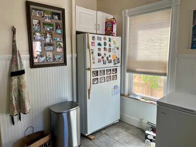 68 Alpine St, Unit 1 in Somerville, MA - Building Photo - Building Photo