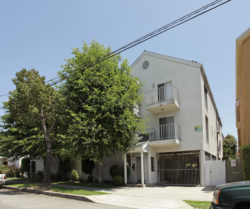 316-318 Cherry Ave in Long Beach, CA - Building Photo