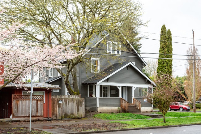 240 NW 9th St Corvallis in Corvallis, OR - Foto de edificio - Building Photo