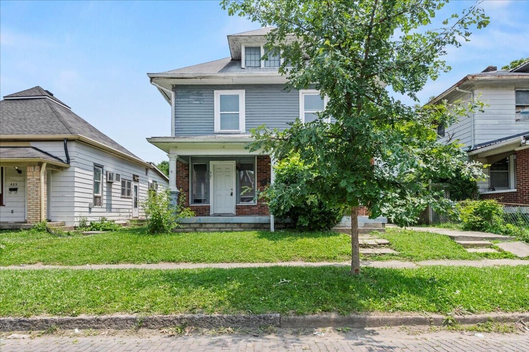 401-401.5-4015 N Colorado Ave in Indianapolis, IN - Building Photo