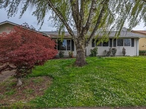 538 49th Ave SE in Salem, OR - Building Photo - Building Photo