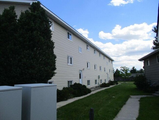 property at 836 Yellowstone River Rd