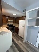 333 W Washington Ave in Zeeland, MI - Building Photo - Building Photo