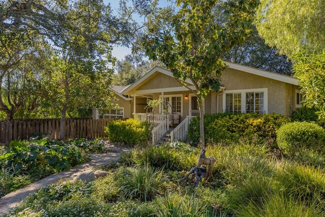 3337 Thacher Rd in Ojai, CA - Building Photo - Building Photo