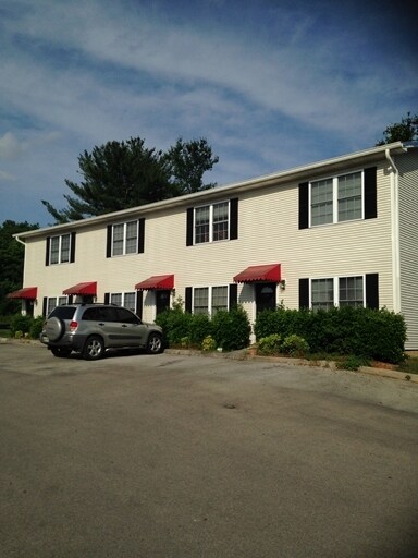 Willington Manor in Loudon, TN - Building Photo