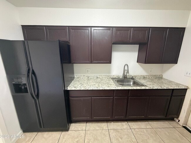 625 E Broadway Rd in Tempe, AZ - Building Photo - Building Photo