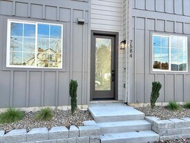 7584 N Alma Ave in Portland, OR - Building Photo