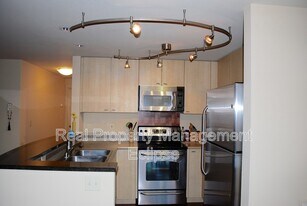 8244 126th Ave NE in Kirkland, WA - Building Photo