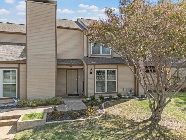 property at 3336 Chimney Pl Dr