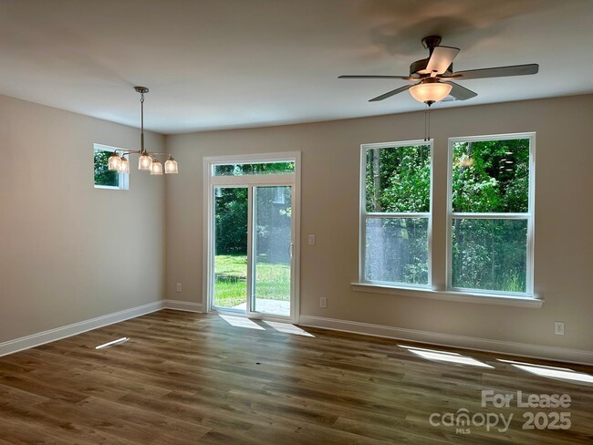 9251 Eleanor Dr in Charlotte, NC - Building Photo - Building Photo