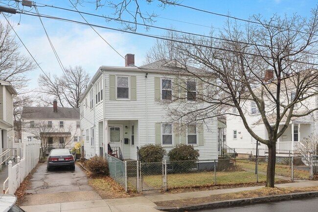 43 Avalon Ave in Quincy, MA - Building Photo - Building Photo