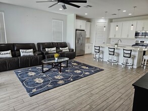 5461 S Arizona Pl in Chandler, AZ - Foto de edificio - Building Photo