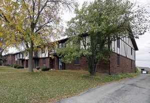 4516-4520 Thurston Ln in Fitchburg, WI - Building Photo