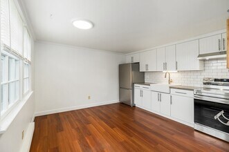 138 Main St in Essex, MA - Building Photo - Building Photo