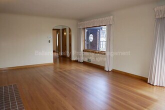 1403 2nd Ave N in Seattle, WA - Building Photo - Building Photo