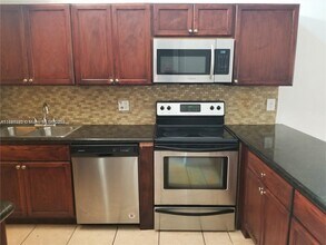 6979 SW 40th St in Miramar, FL - Building Photo - Building Photo