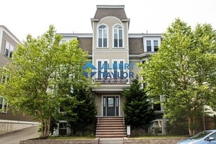 111 Pleasant St in Boston, MA - Building Photo