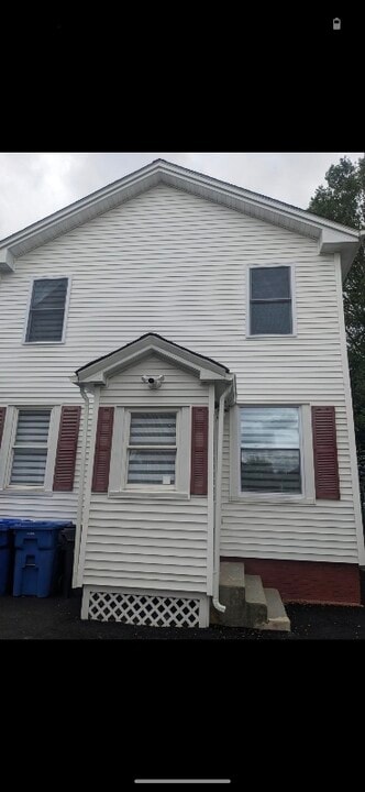 213 Francis Ave in Pawtucket, RI - Building Photo