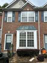 364 Paden Cove Trail in Lawrenceville, GA - Building Photo