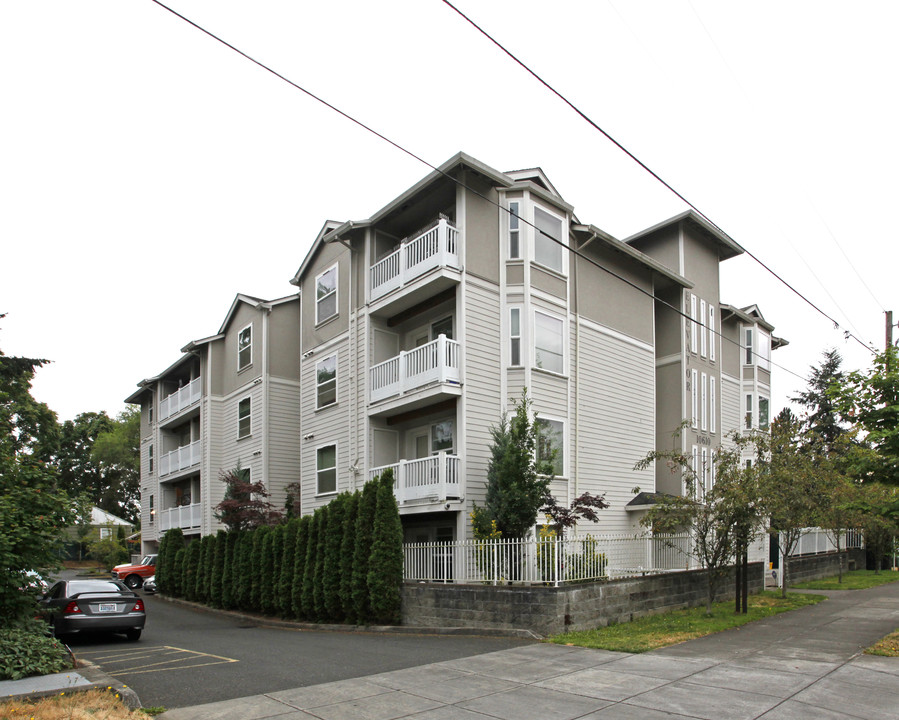 Burnside Station in Portland, OR - Building Photo